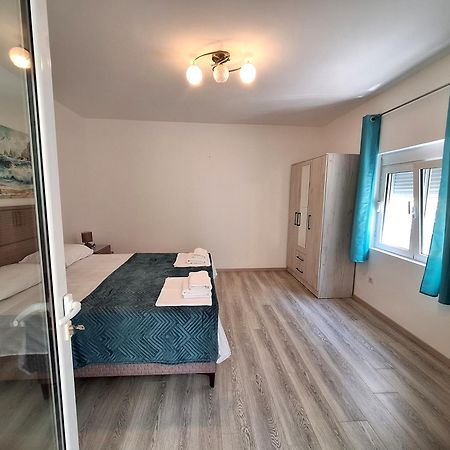 Apartmani Hortenzija ブドヴァ エクステリア 写真