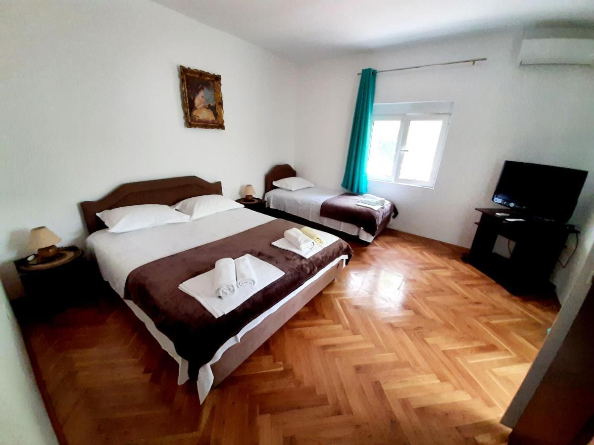 Apartmani Hortenzija ブドヴァ エクステリア 写真