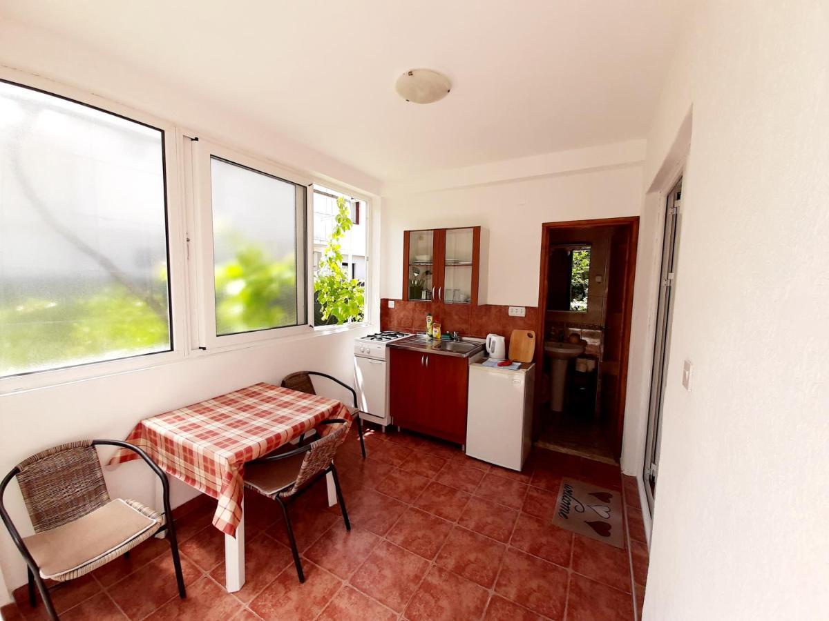 Apartmani Hortenzija ブドヴァ エクステリア 写真