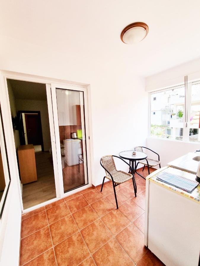 Apartmani Hortenzija ブドヴァ エクステリア 写真