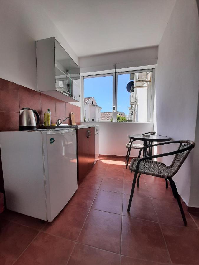 Apartmani Hortenzija ブドヴァ エクステリア 写真