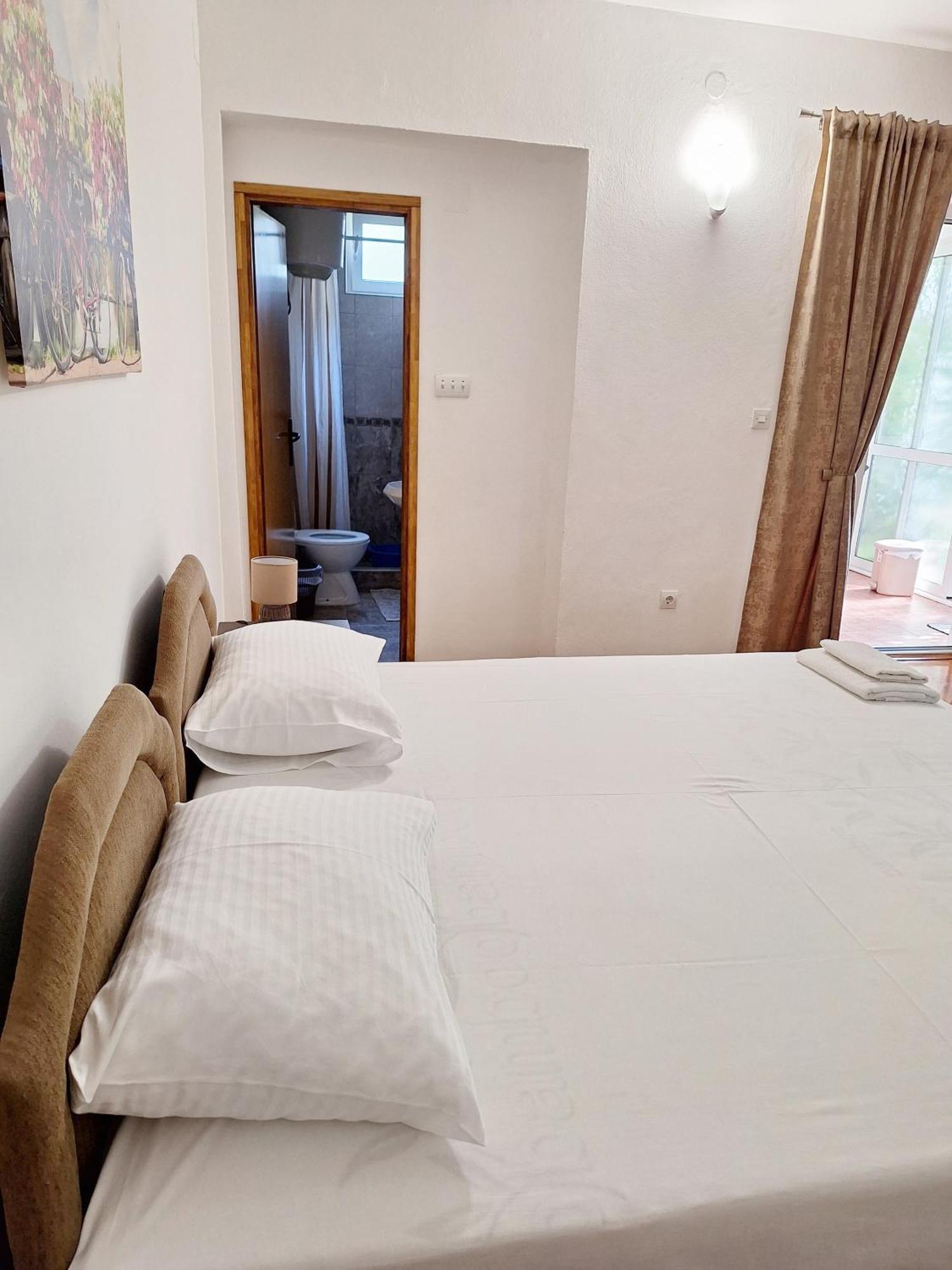 Apartmani Hortenzija ブドヴァ エクステリア 写真