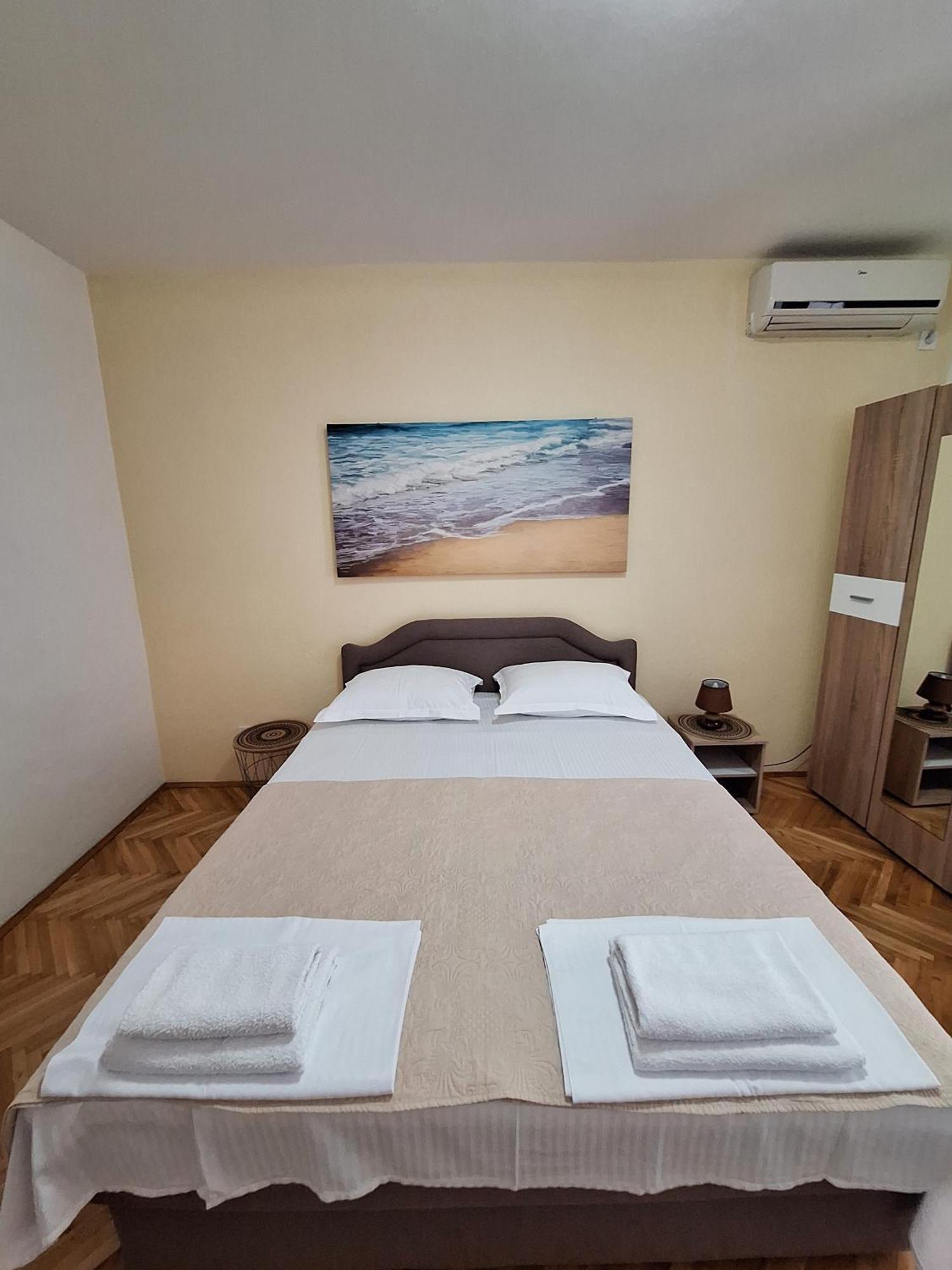 Apartmani Hortenzija ブドヴァ エクステリア 写真