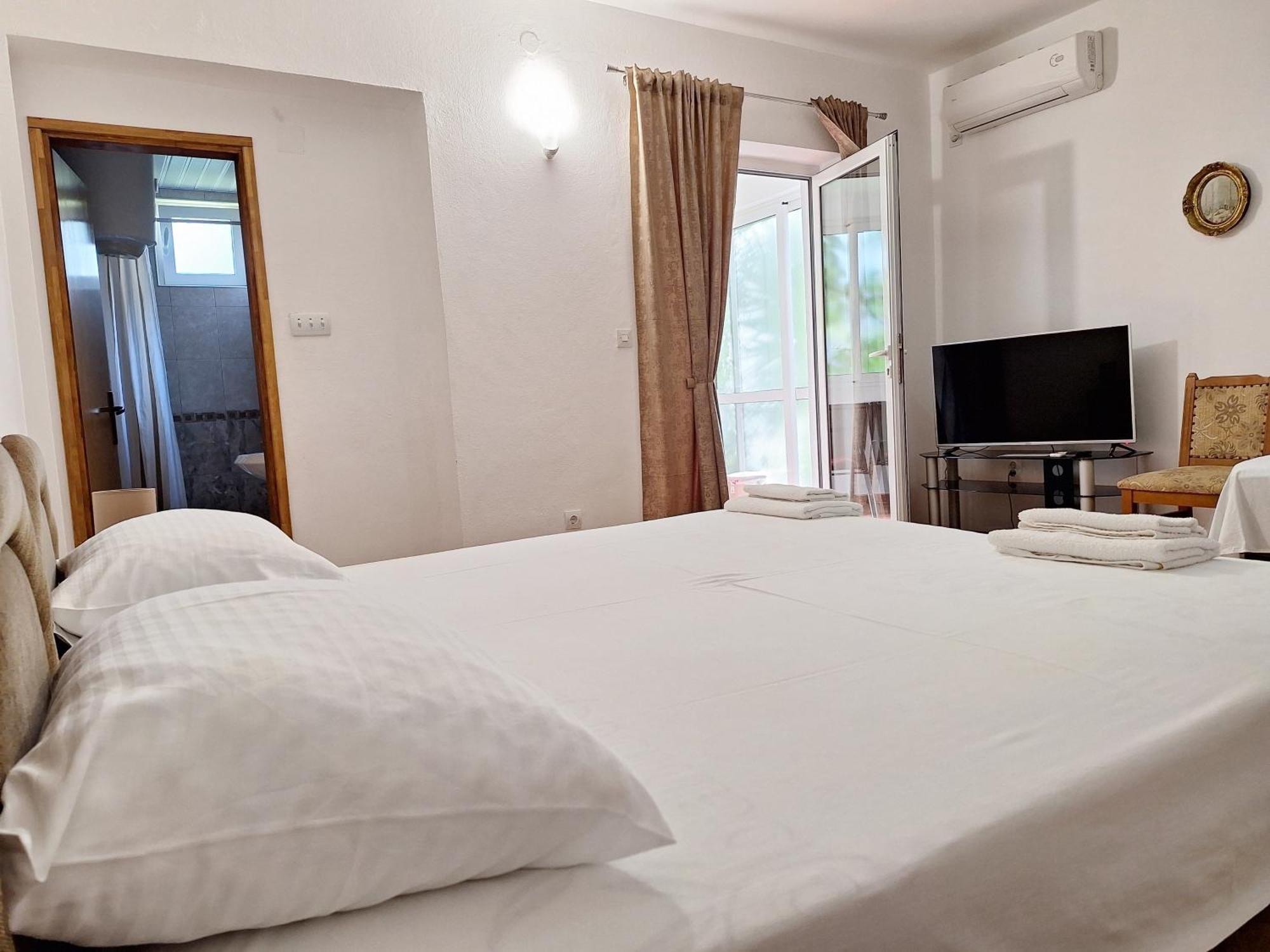 Apartmani Hortenzija ブドヴァ エクステリア 写真