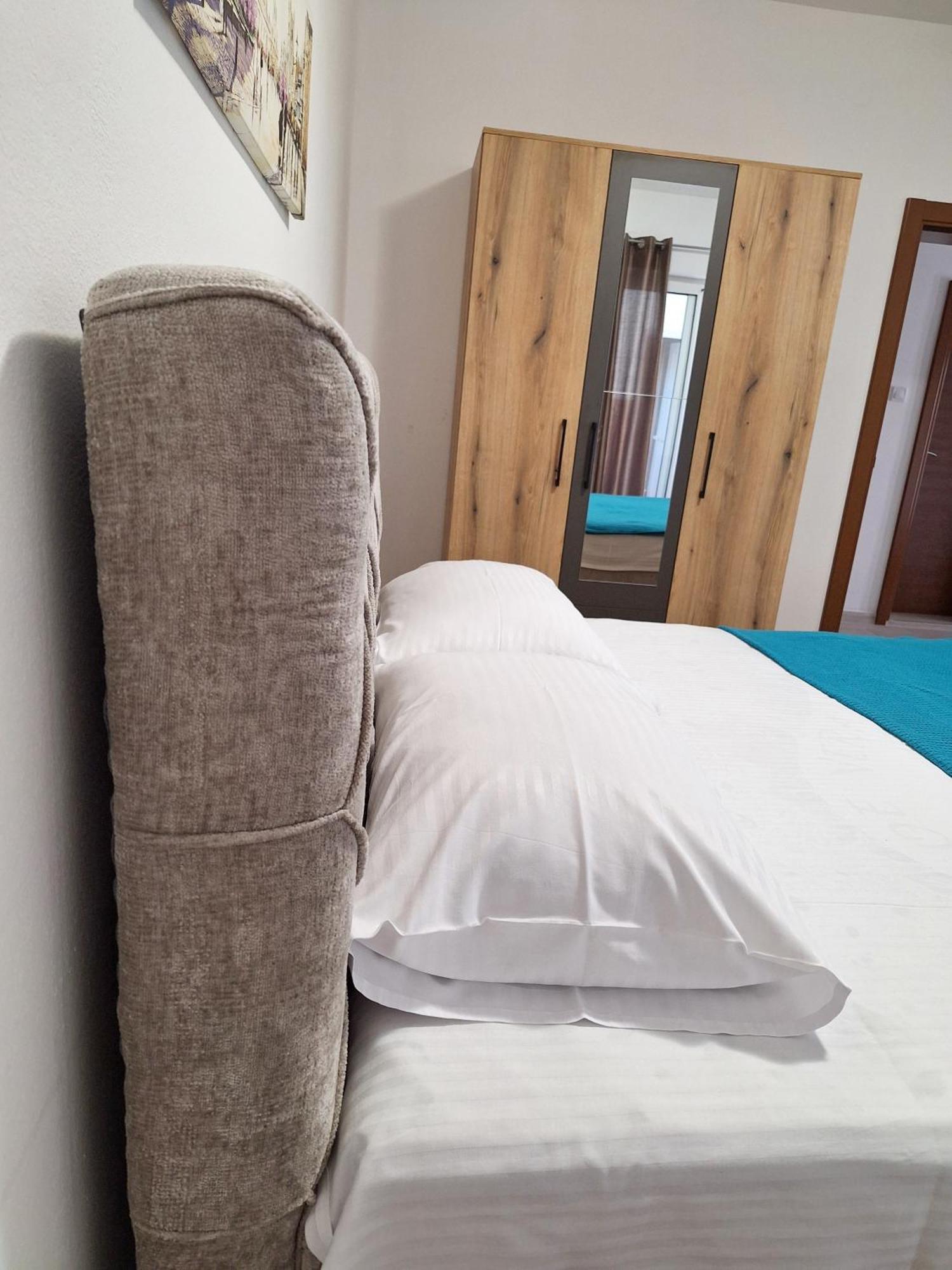Apartmani Hortenzija ブドヴァ エクステリア 写真