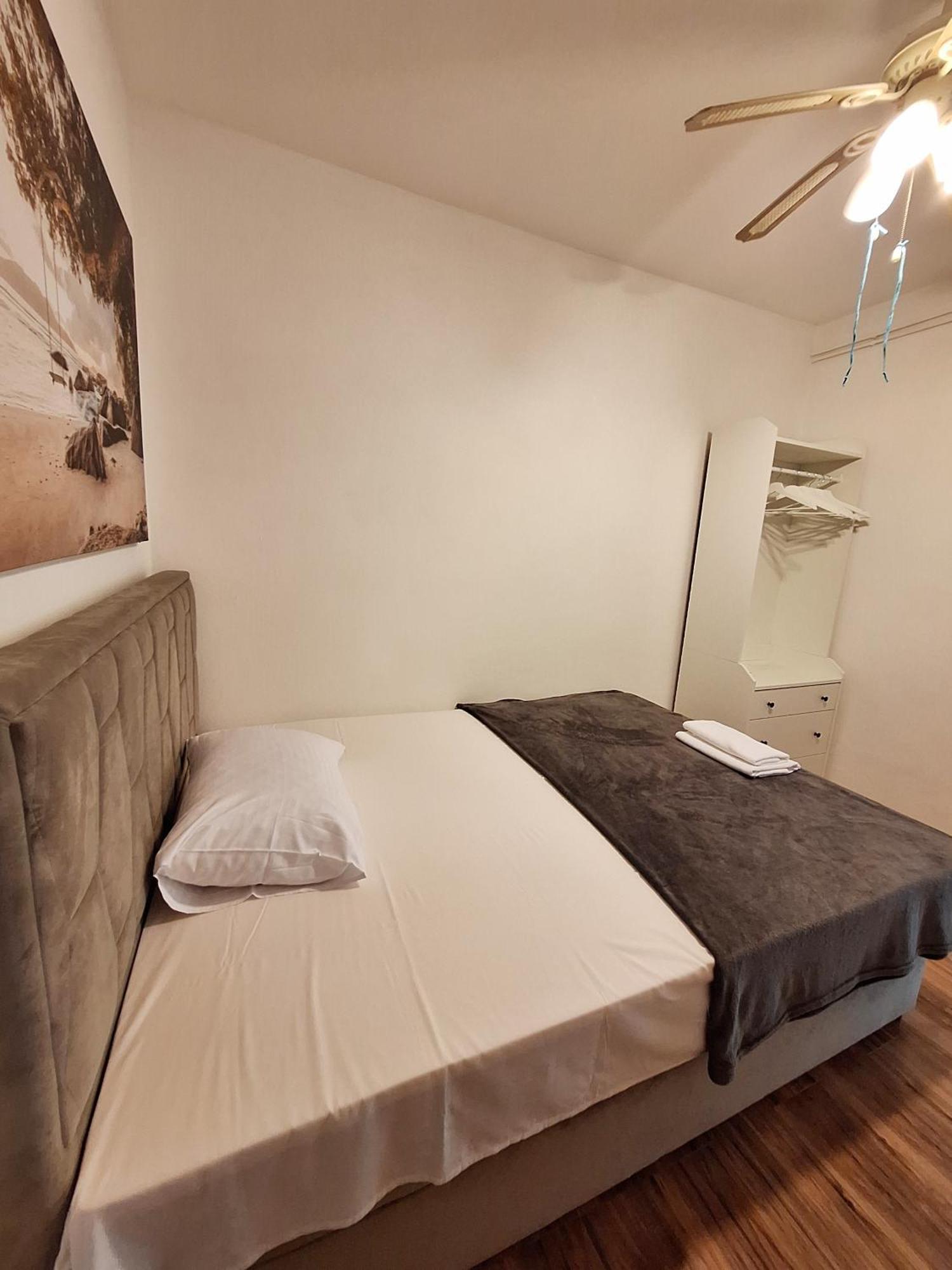 Apartmani Hortenzija ブドヴァ エクステリア 写真