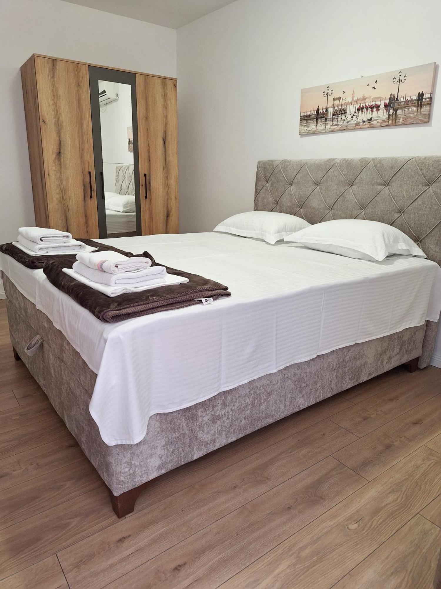 Apartmani Hortenzija ブドヴァ エクステリア 写真
